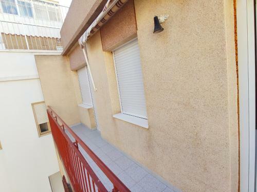 Sunny Apartment Near The Beach