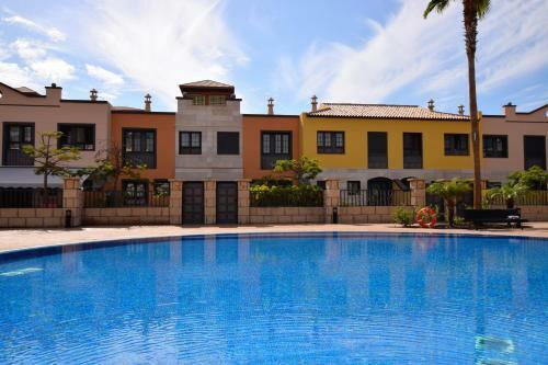 Lovely Duplex Apartment La Caleta