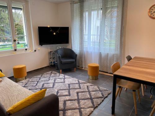 Apartamento L?�crin : Appartement Calme Et Confortable