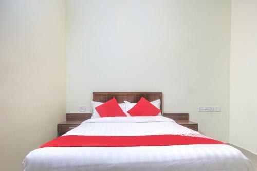 Hotel Oyo 48373 Sri Darshanam Homes