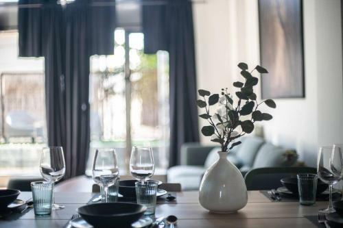 Apartamento Garden Duplex With Indoor Swimming Pool & Spa