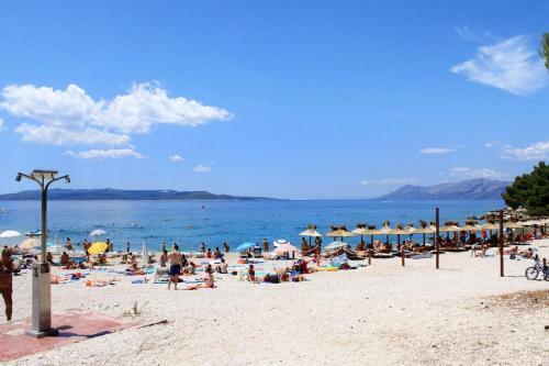 Apartments With A Parking Space Makarska - 18213