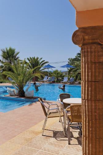 Aparthotel Tersanas Village Apartments