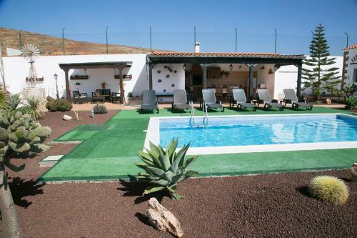 Villa Mary
