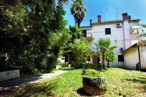Apartment In Porec/istrien 38610