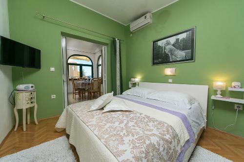 Villa Palma Apartments