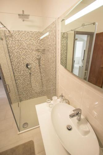 Hostal Apartments And Rooms Irena