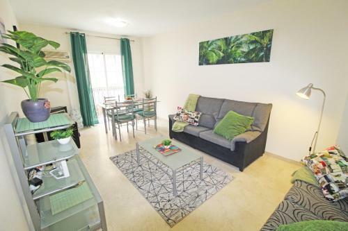Apartamento S�per C�ntrico, Luminoso, Amplio, Terrazas Y Patio