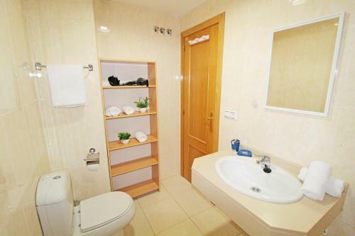 Apartamento S�per C�ntrico, Luminoso, Amplio, Terrazas Y Patio