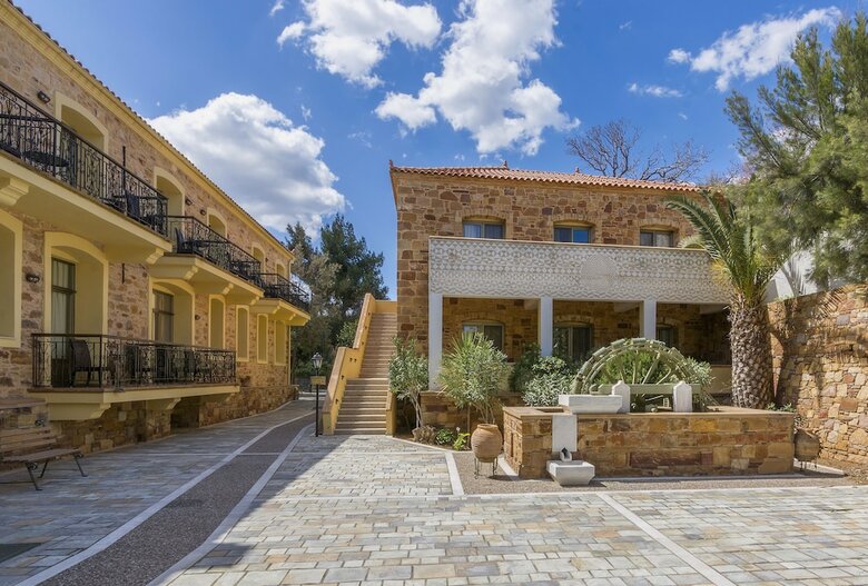 Hotel Grecian Castle