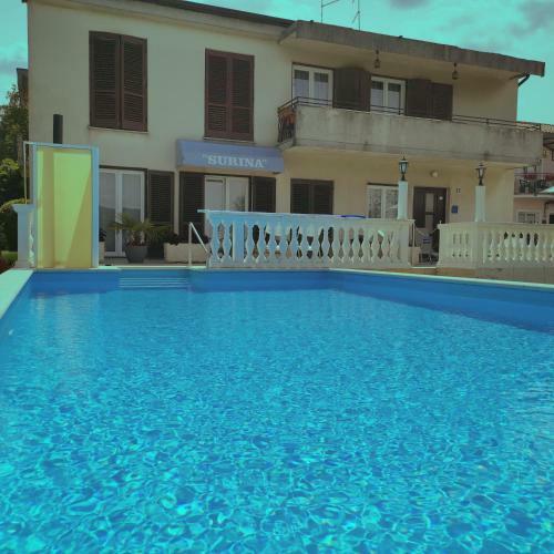 Hostal Guest House Surina