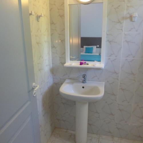 Blue Nest Hotel