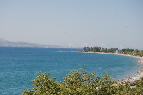 Hostal Chrisi Akti