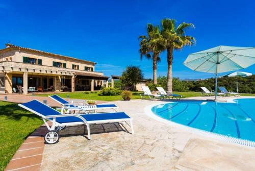 Villa Els Mitjans