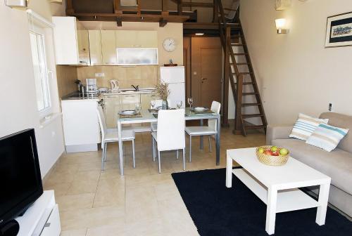 Apartments Maslina