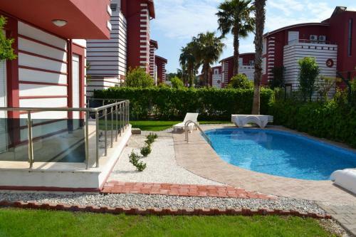 Happy Land Villas