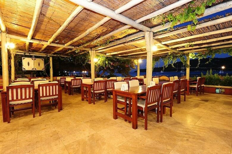 Karianda Hotel