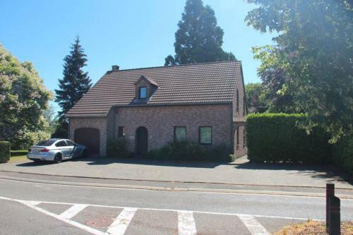 Villa Maison 4 Facades Avec Jardin, V�randa Et Garage