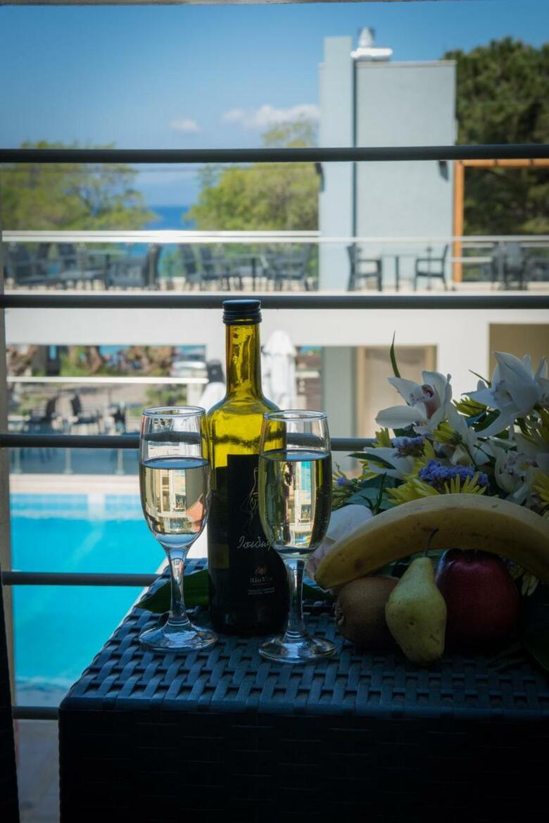 Aparthotel Mantinia Bay Hotel