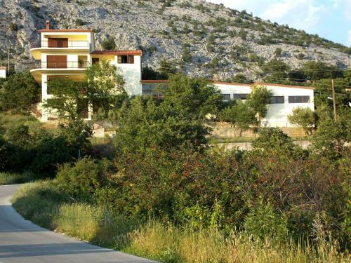 Bonavia Seaview Holiday Home