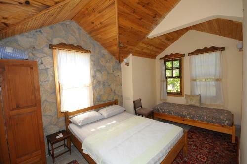 Hostal Olympos Koyevi Pension
