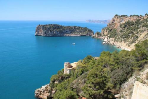 Charming Villa In Montemar With Private, Heated Pool And Sea Views