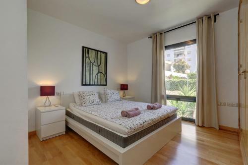 Villa In Puerto Marina With Private Pool