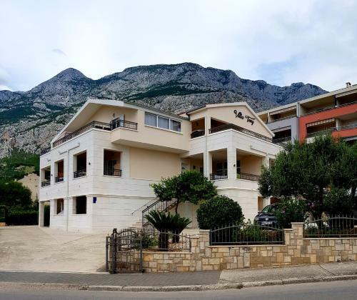 Apartamentos Villa Tony