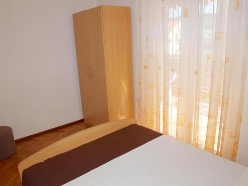 Apartments With A Parking Space Businci, Ciovo - 4667