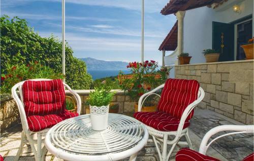 Holiday Home Postira Mala Lozna