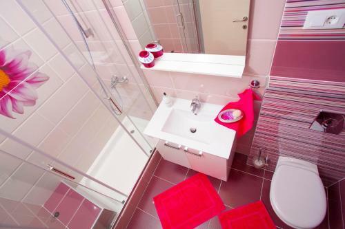 Apartments Marhela Jakov