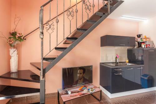 Apartments Marhela Jakov