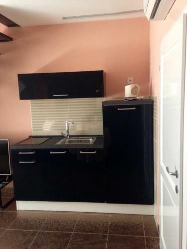 Apartments Marhela Jakov