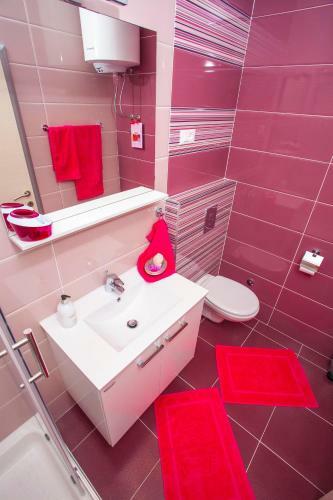 Apartments Marhela Jakov