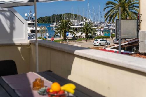 Apartment Deny