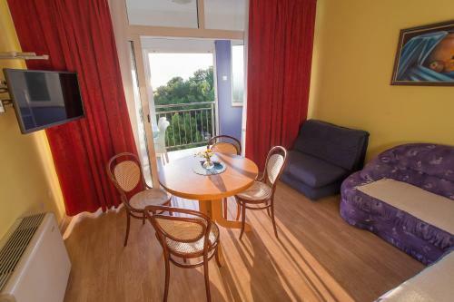 Aparthotel Pecic