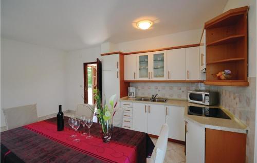 Holiday Home Oric Stari Grad III