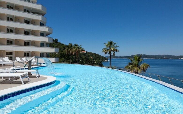 Hotel Lafodia Sea Resort