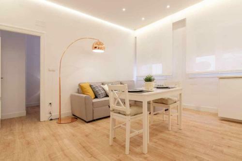 Apartamento Reformado Con Encanto By Theurbanhosts