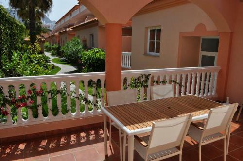 Almar Apartment