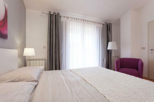 Hostal Apartments Alice