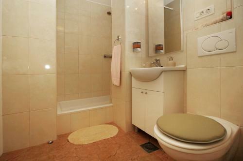 Apartments Caralipeo