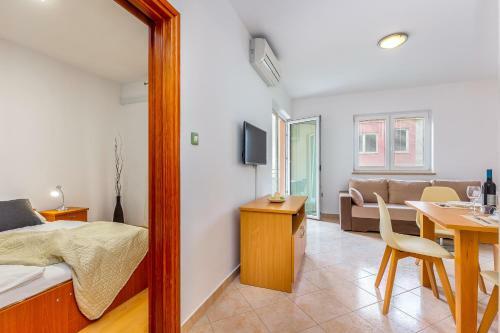 Apartments Nada
