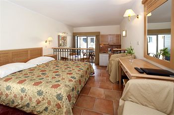 Studio Apartments Laguna Bellevue