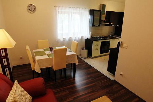 Apartment Iris 286