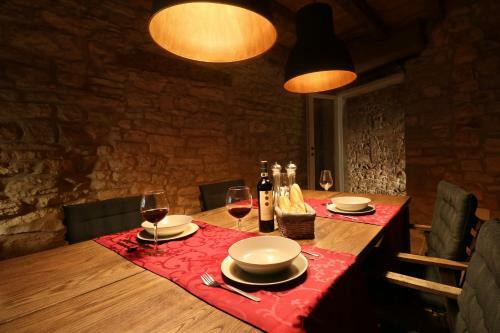 Hostal Holiday Home Bale - Valle