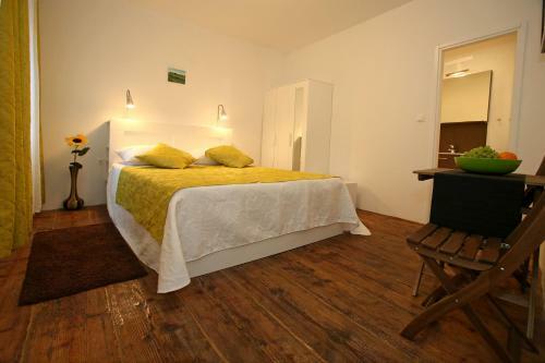 Hostal Holiday Home Bale - Valle