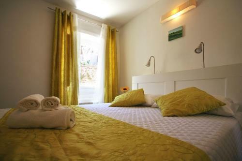 Hostal Holiday Home Bale - Valle