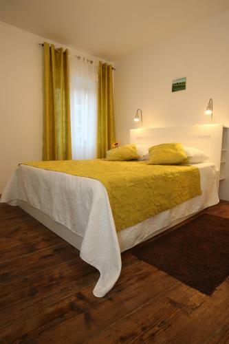 Hostal Holiday Home Bale - Valle
