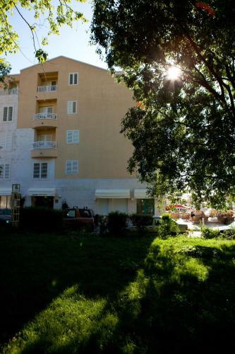 Apartamentos Makarska City Bay Studios